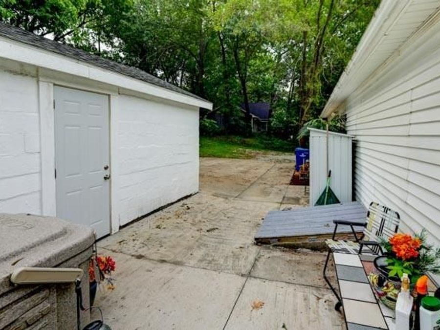 Property Image 16