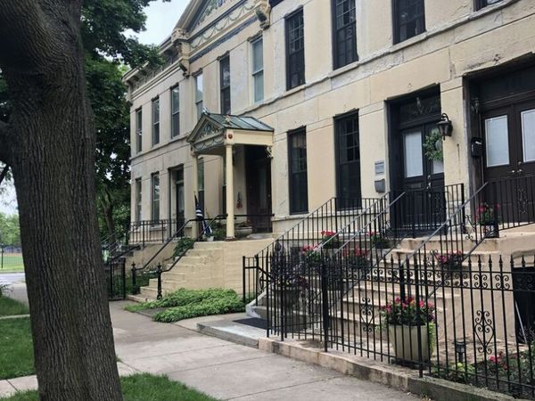 805 S Leavitt Street, Unit 2, Chicago, IL 60612