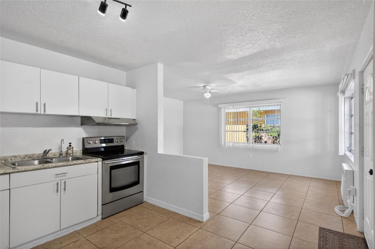 612 12th Street Drive W, Palmetto, FL 34221 Photo
