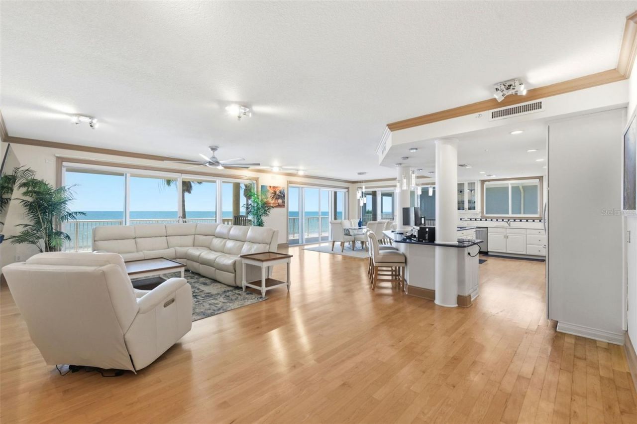 19130 Gulf Boulevard, Unit V4, Indian Rocks Beach, FL 33785 Photo