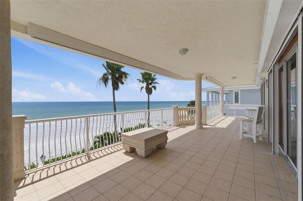 19130 Gulf Boulevard, Unit V4, Indian Rocks Beach, FL 33785 Photo