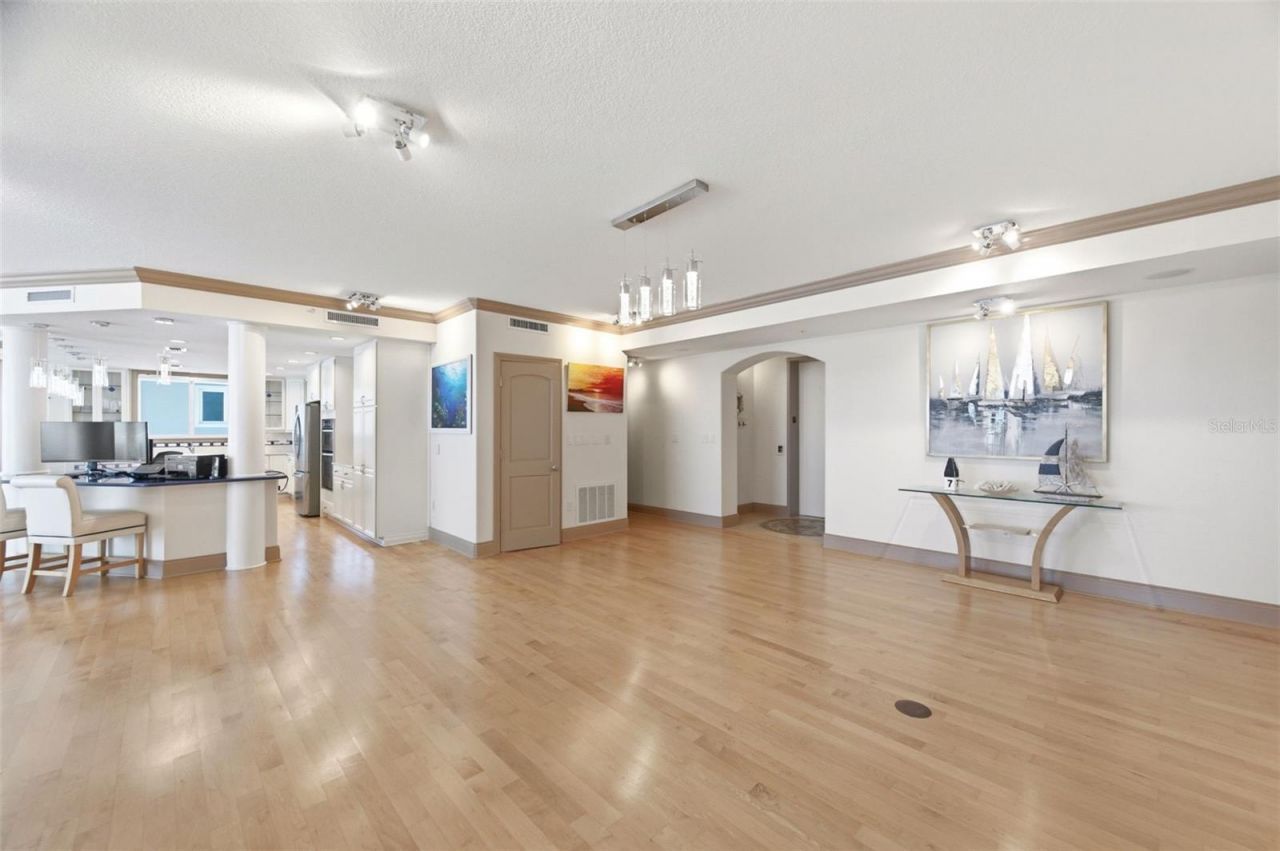 19130 Gulf Boulevard, Unit V4, Indian Rocks Beach, FL 33785 Photo