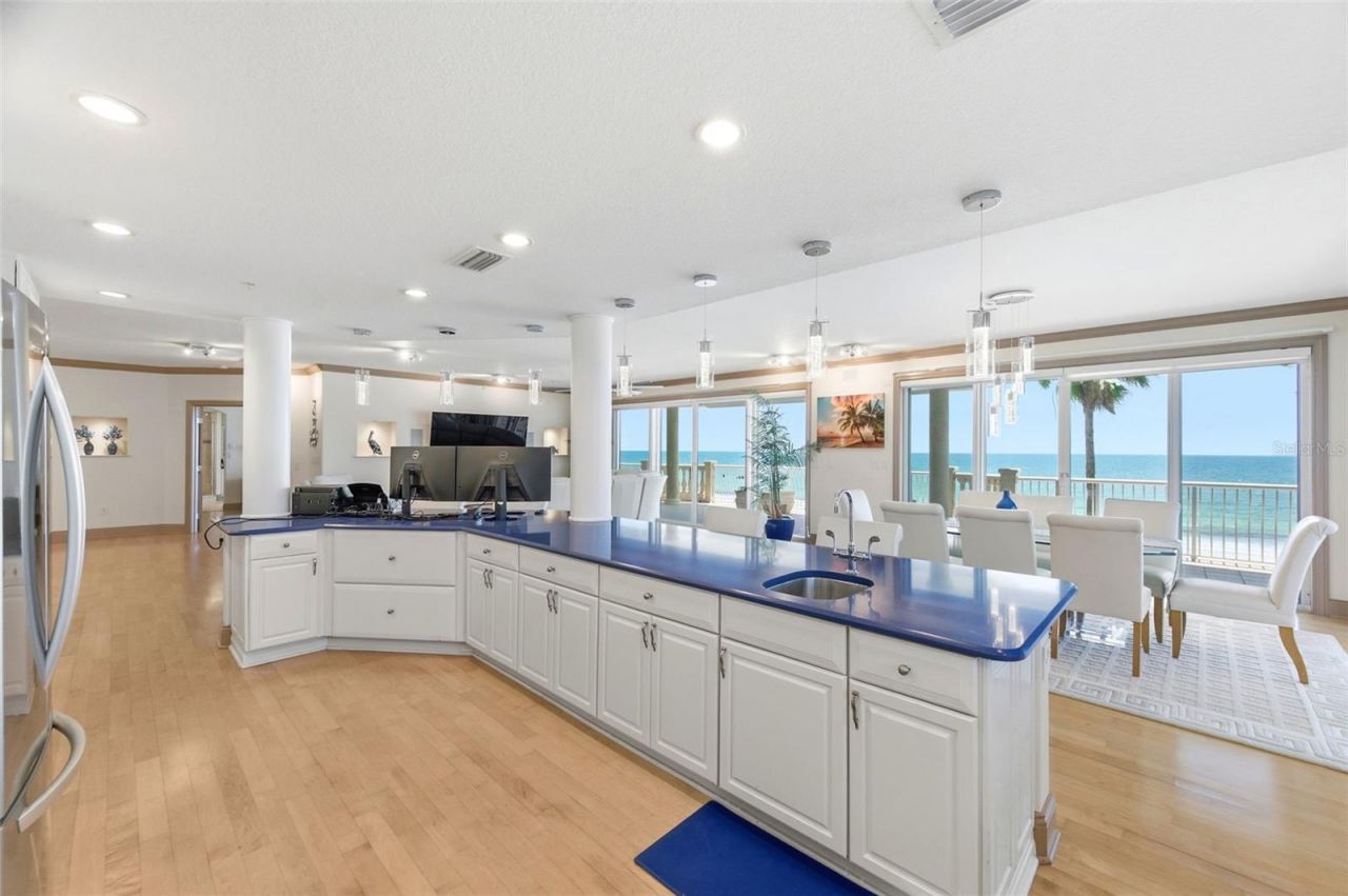 19130 Gulf Boulevard, Unit V4, Indian Rocks Beach, FL 33785 Photo