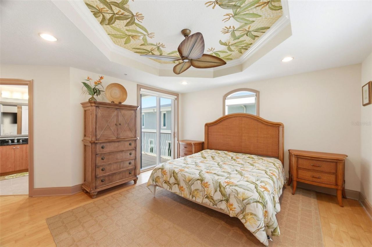 19130 Gulf Boulevard, Unit V4, Indian Rocks Beach, FL 33785 Photo