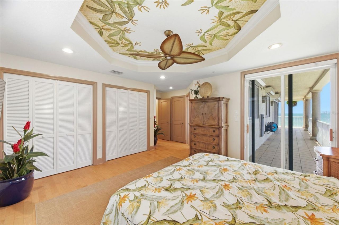 19130 Gulf Boulevard, Unit V4, Indian Rocks Beach, FL 33785 Photo