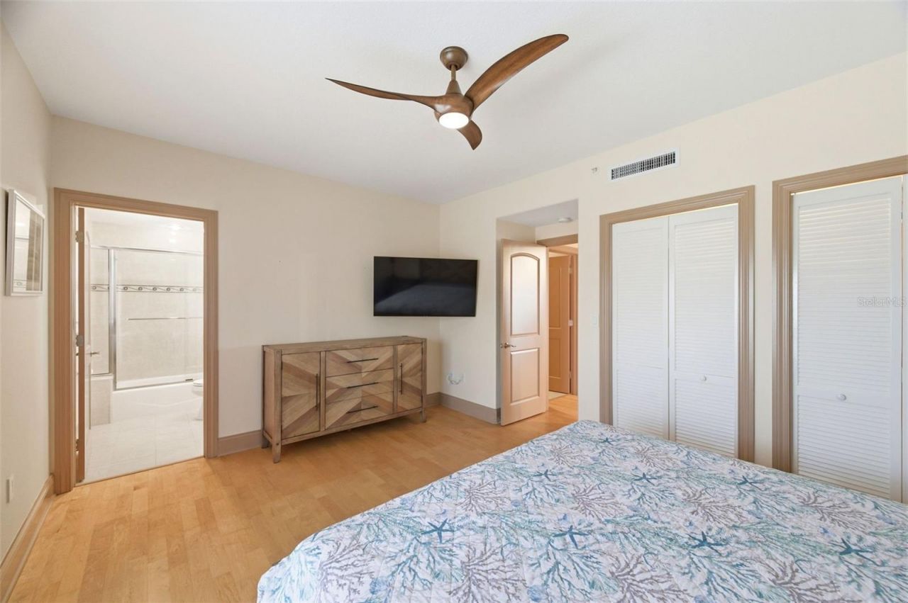 19130 Gulf Boulevard, Unit V4, Indian Rocks Beach, FL 33785 Photo