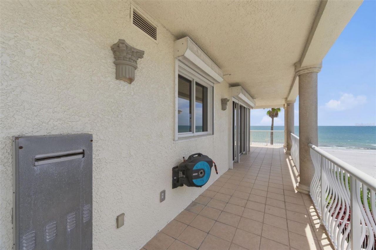 19130 Gulf Boulevard, Unit V4, Indian Rocks Beach, FL 33785 Photo
