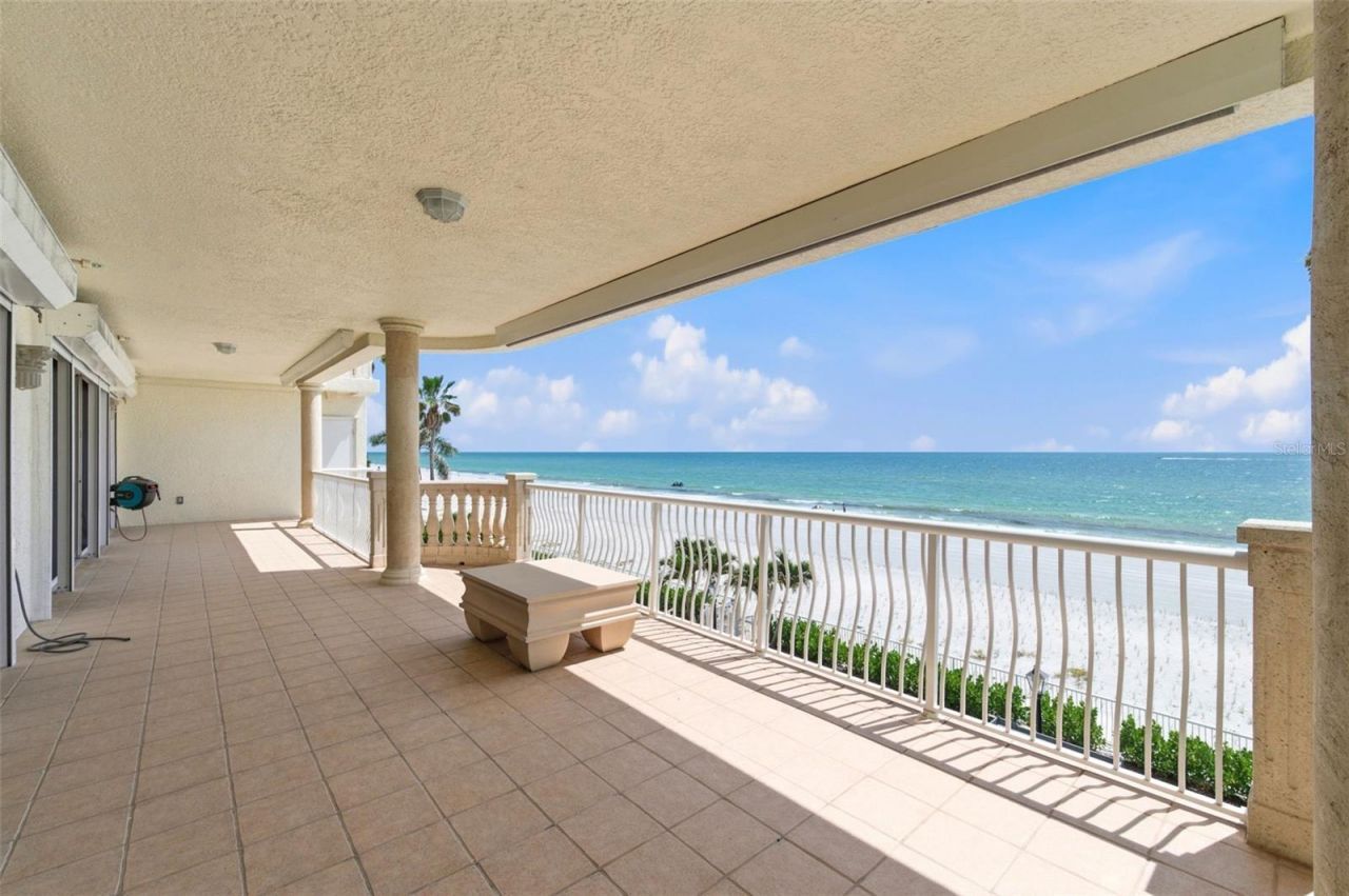 19130 Gulf Boulevard, Unit V4, Indian Rocks Beach, FL 33785 Photo