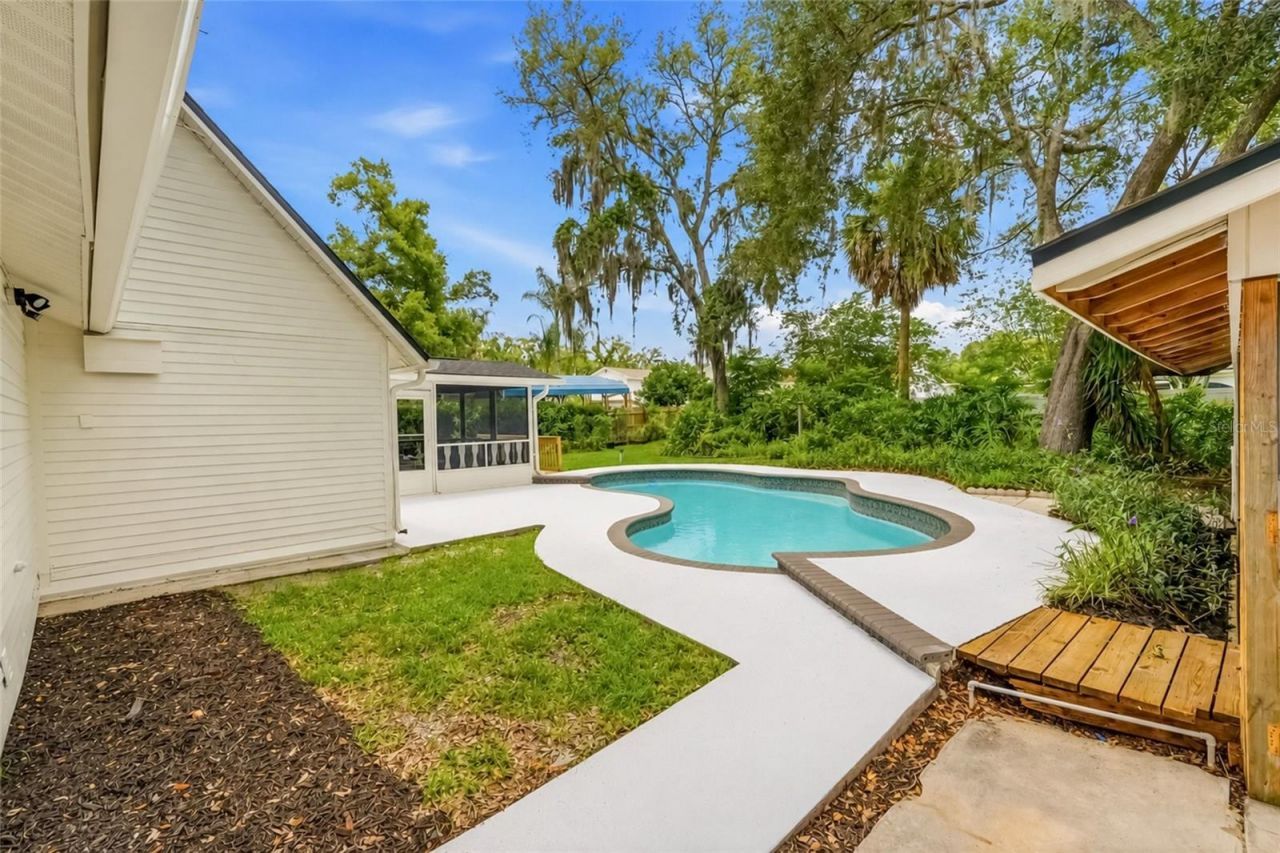 1102 Samy Drive, Tampa, FL 33613 Photo