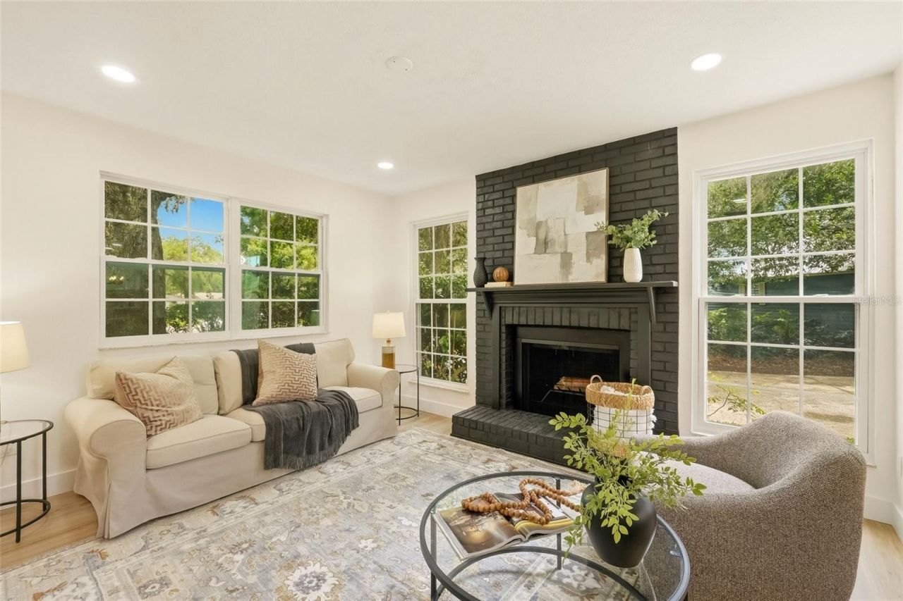 1102 Samy Drive, Tampa, FL 33613 Photo