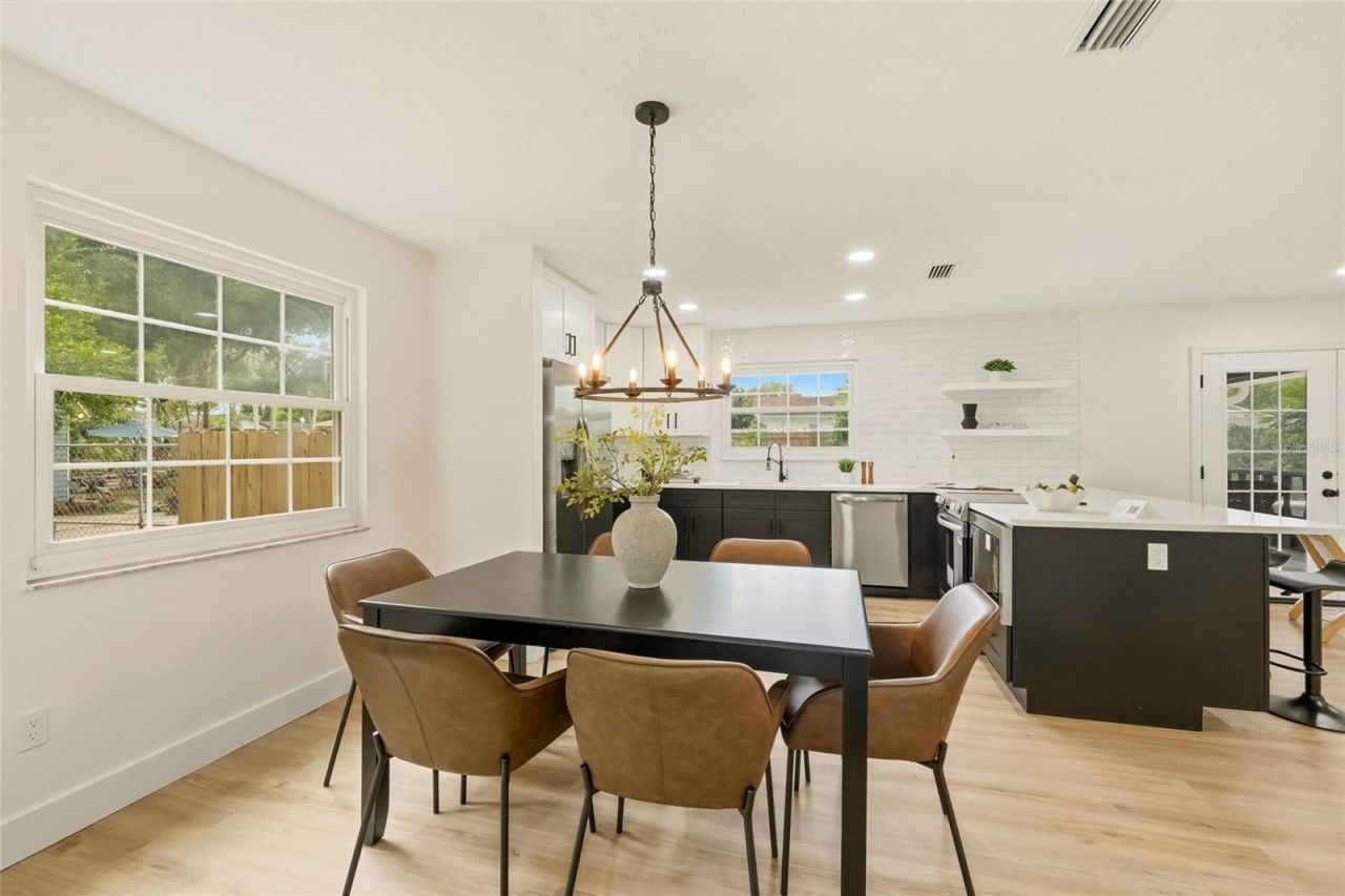 1102 Samy Drive, Tampa, FL 33613 Photo