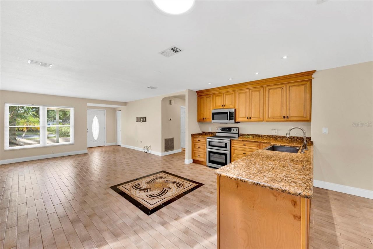 11775 112th Avenue, Seminole, FL 33778 Photo