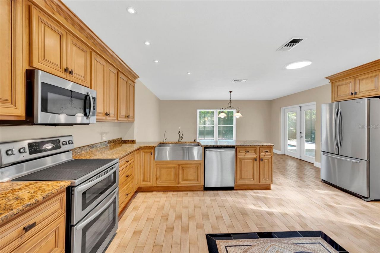 11775 112th Avenue, Seminole, FL 33778 Photo