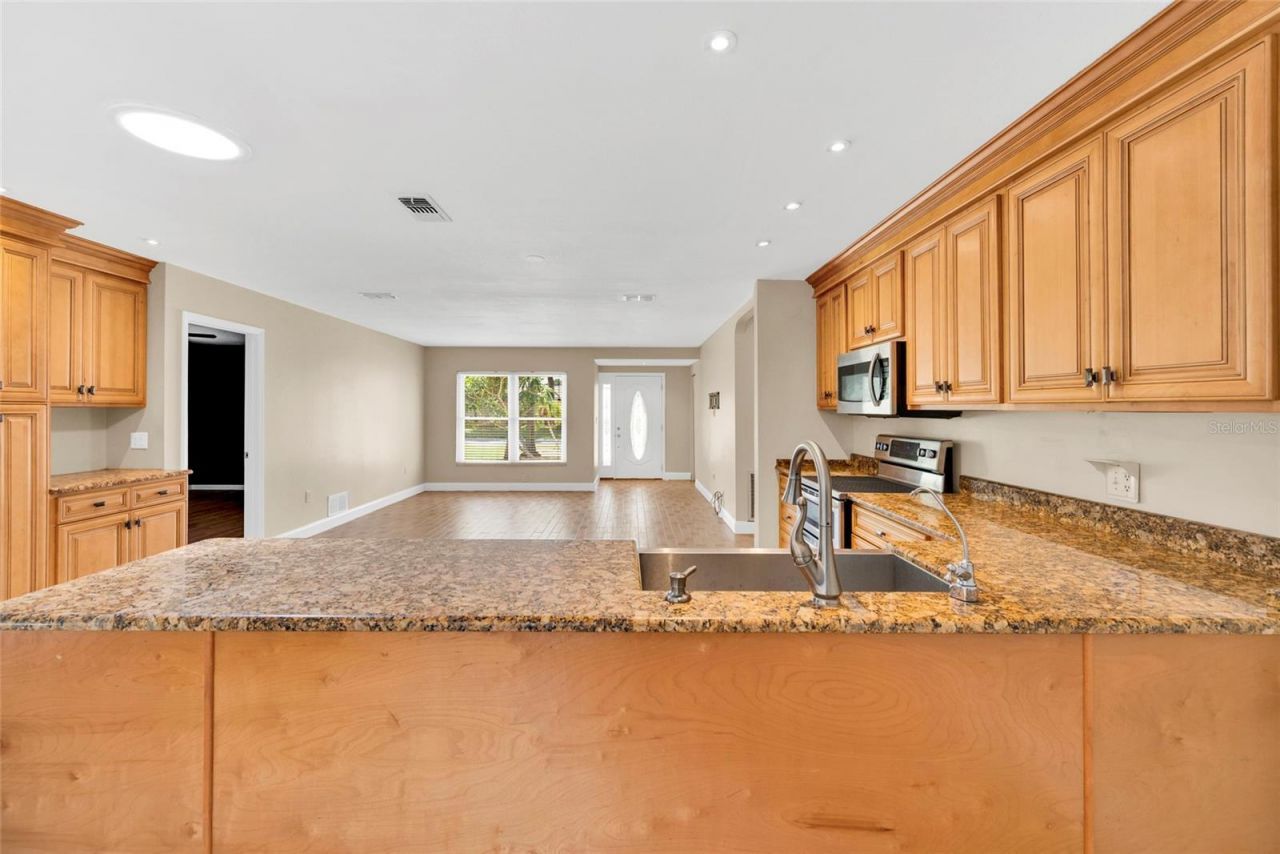 11775 112th Avenue, Seminole, FL 33778 Photo