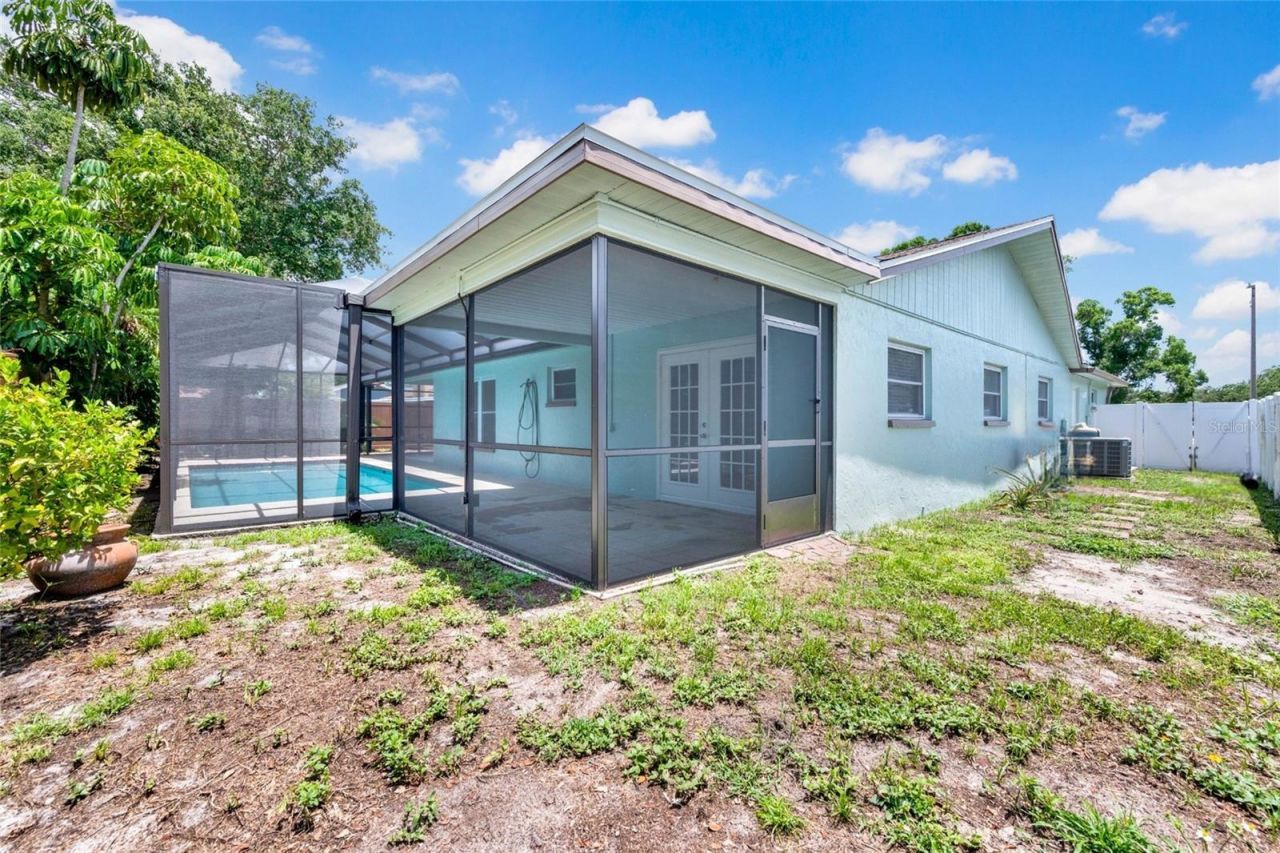 11775 112th Avenue, Seminole, FL 33778 Photo