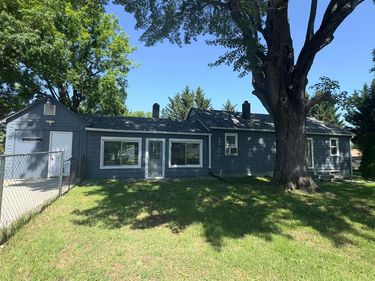 44 S WOODLAWN AVENUE , HAMILTON, VA 20158