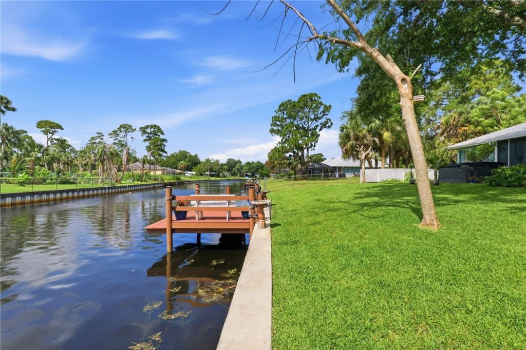 677 Wimbrow Drive, Sebastian, FL 32958 Photo