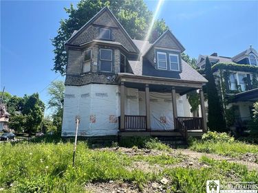 632-634 Lakeview Avenue, Jamestown, NY 14701