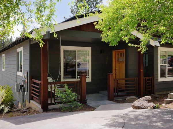 2533 NW Monterey Pines Drive, Bend, OR 97703