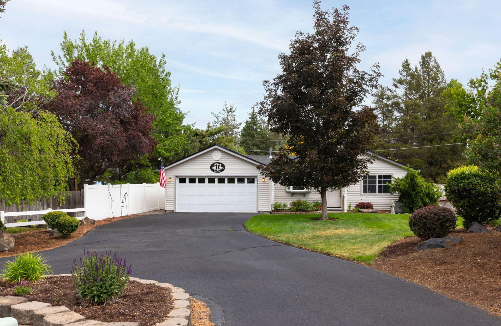 1740 SE Karena Court, Bend, OR 97702 Main Photo
