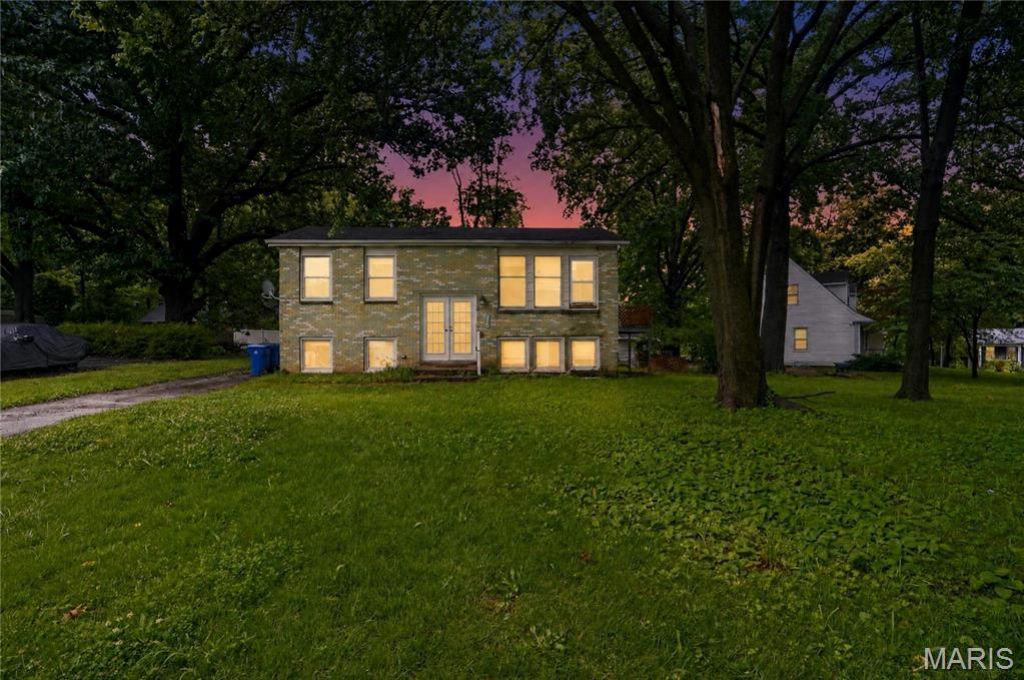 715 Valencia Avenue, Saint Louis, MO 63138 Main Photo