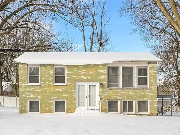 715 Valencia Avenue , St Louis, MO 63138