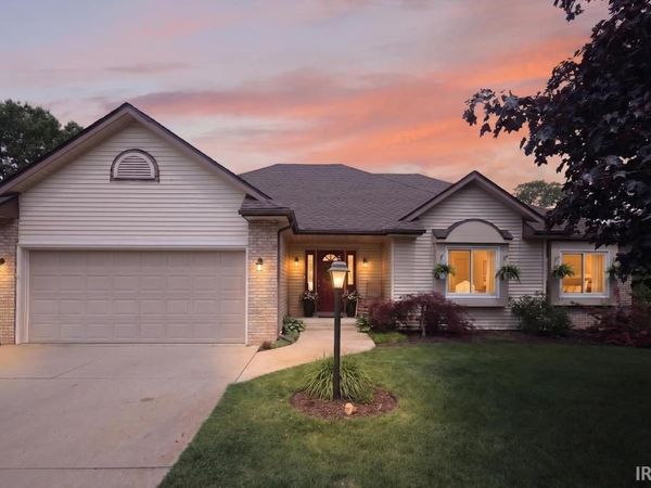 21968 Sandy Hill Lane, South Bend, IN 46628