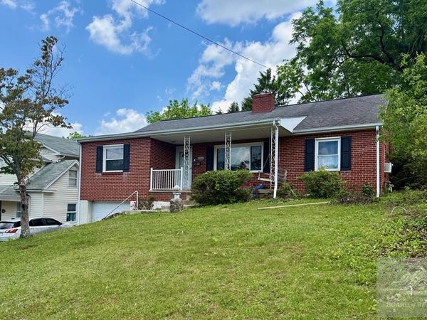 2105 Walton Ave, Bluefield, WV 24701