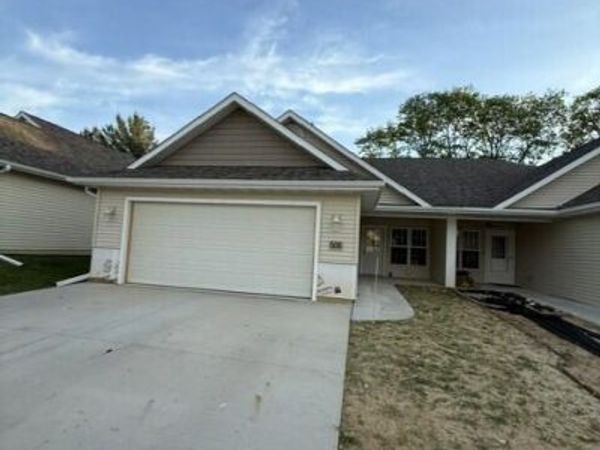 608 ASPEN, Muscatine, IA 52761