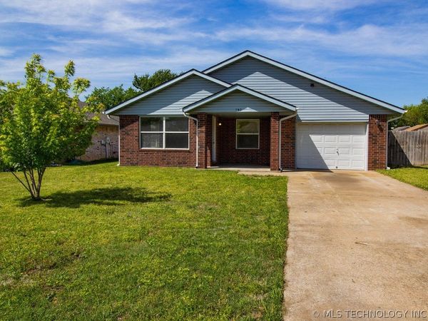 797 E 142nd Place, Glenpool, OK 74033