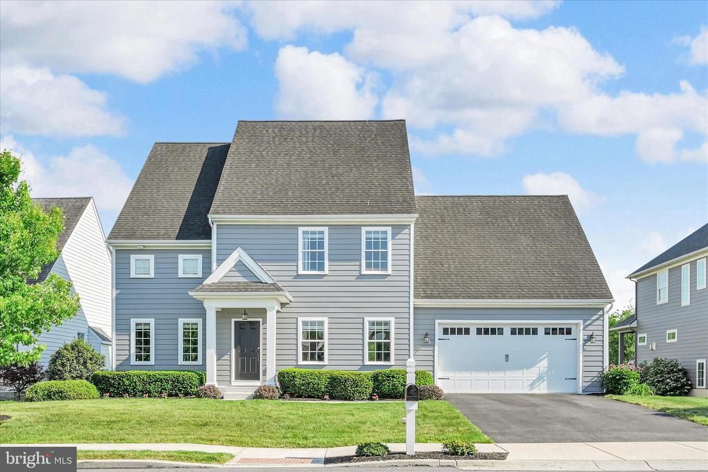678 INTEGRITY DRIVE , LITITZ, PA 17543