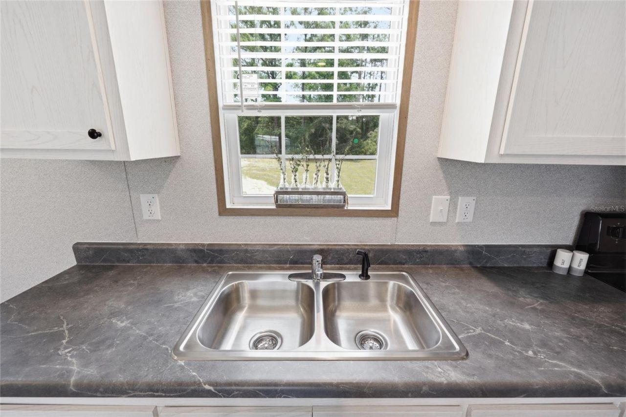 8611 NE 61st Place, Bronson, FL 32621 Photo