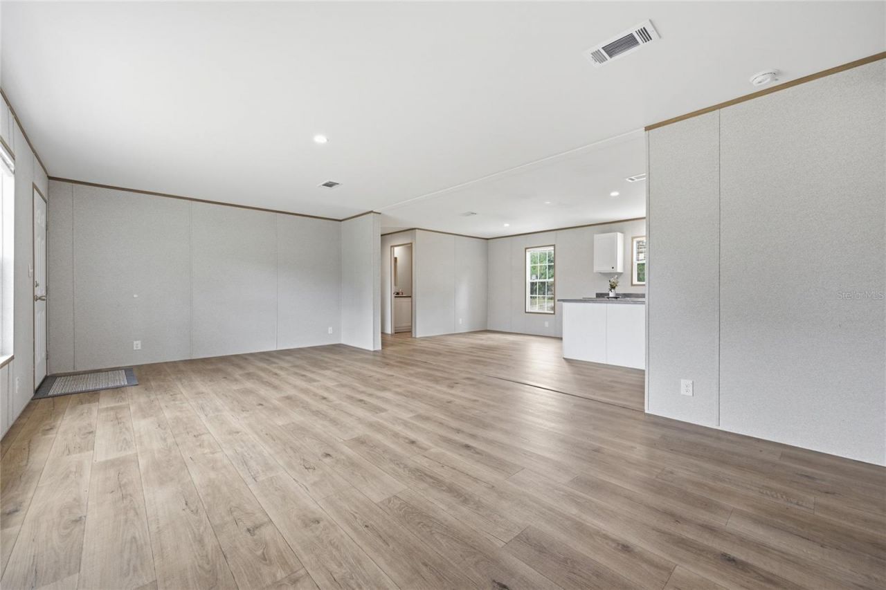 8611 NE 61st Place, Bronson, FL 32621 Photo
