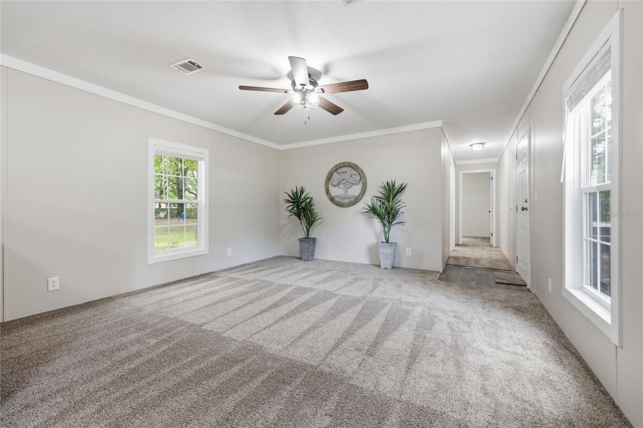 215 SW Alpine Place, High Springs, FL 32643 Photo