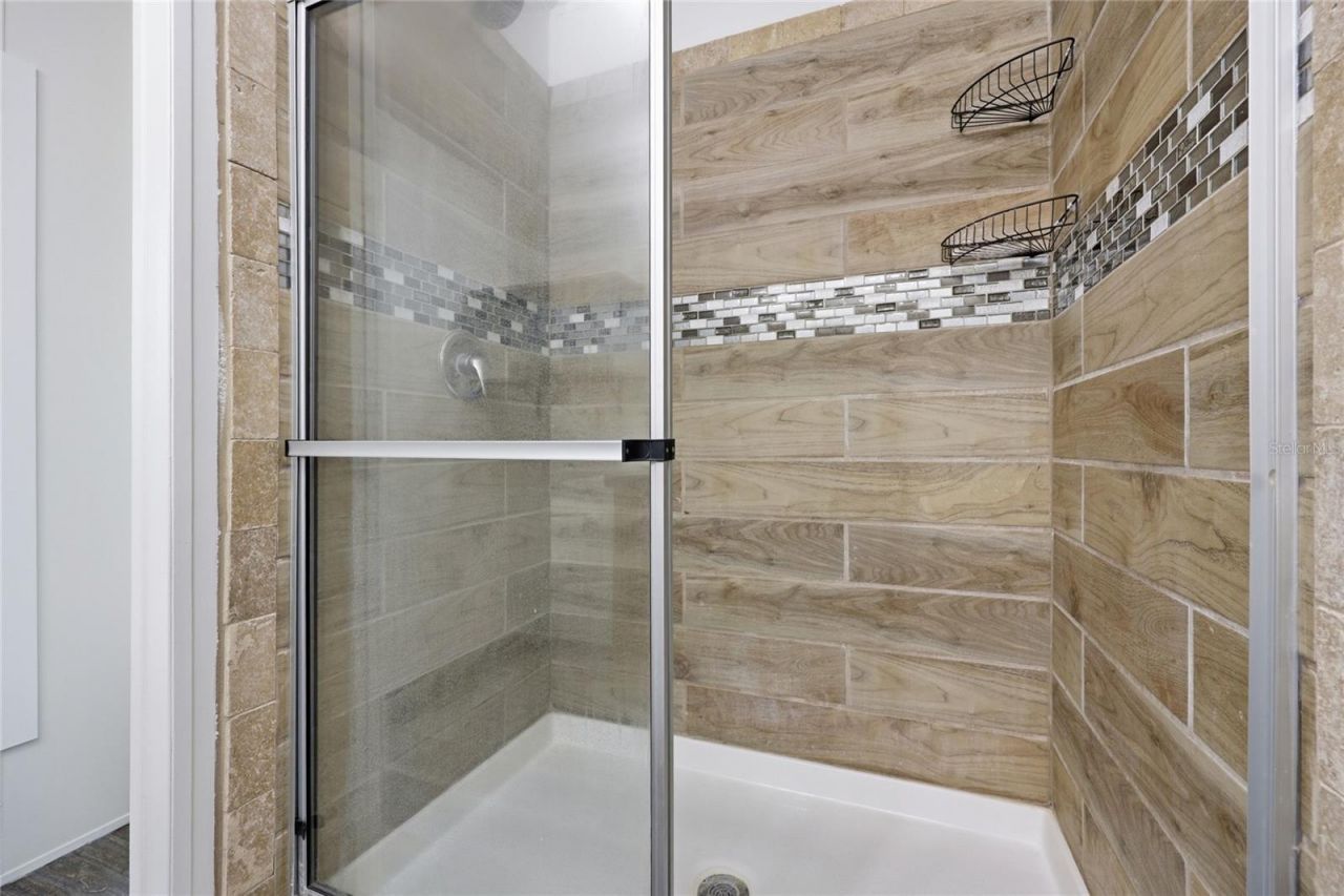 215 SW Alpine Place, High Springs, FL 32643 Photo