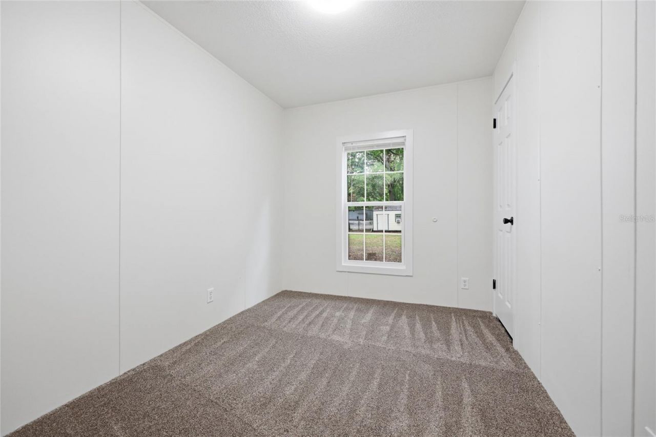 215 SW Alpine Place, High Springs, FL 32643 Photo