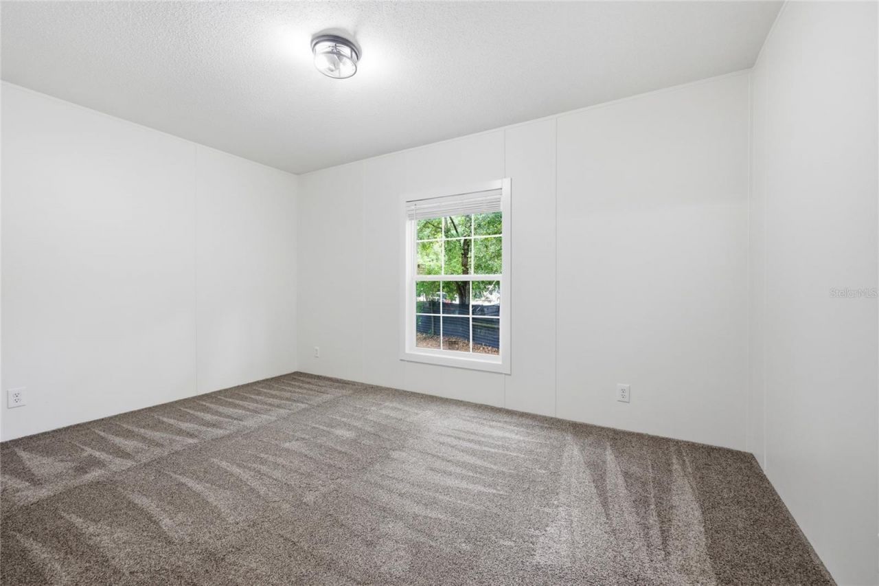 215 SW Alpine Place, High Springs, FL 32643 Photo