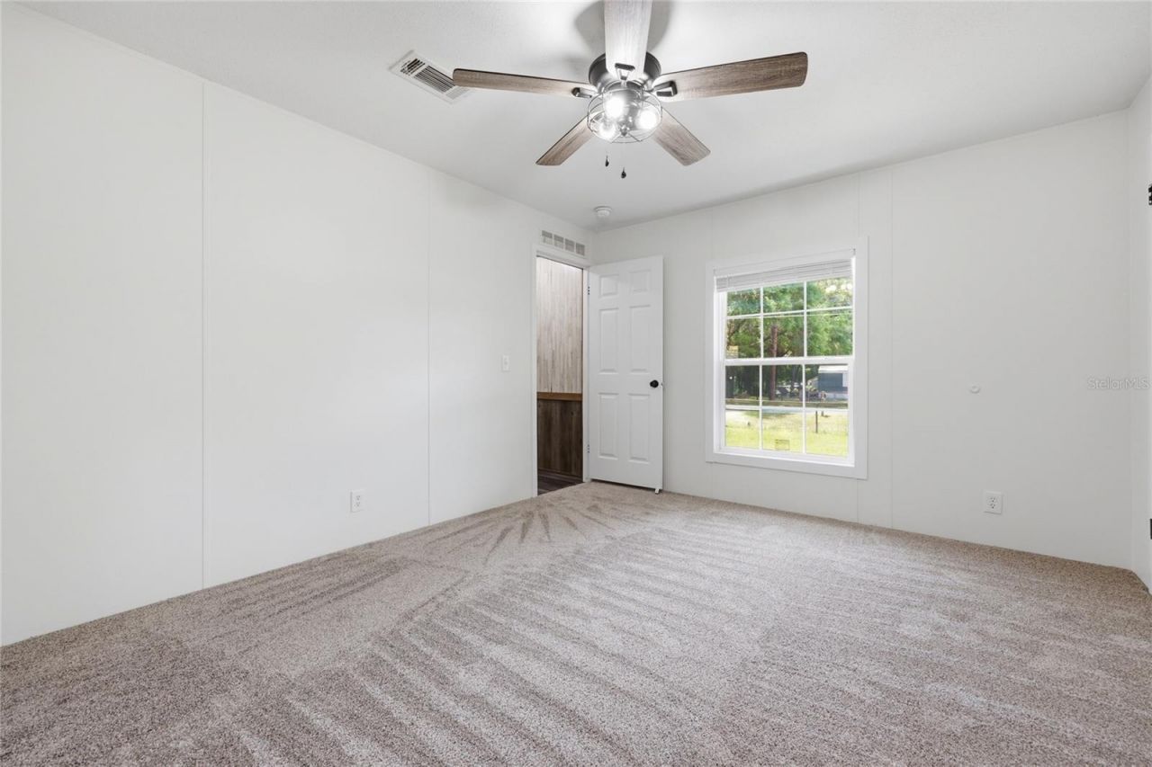 215 SW Alpine Place, High Springs, FL 32643 Photo