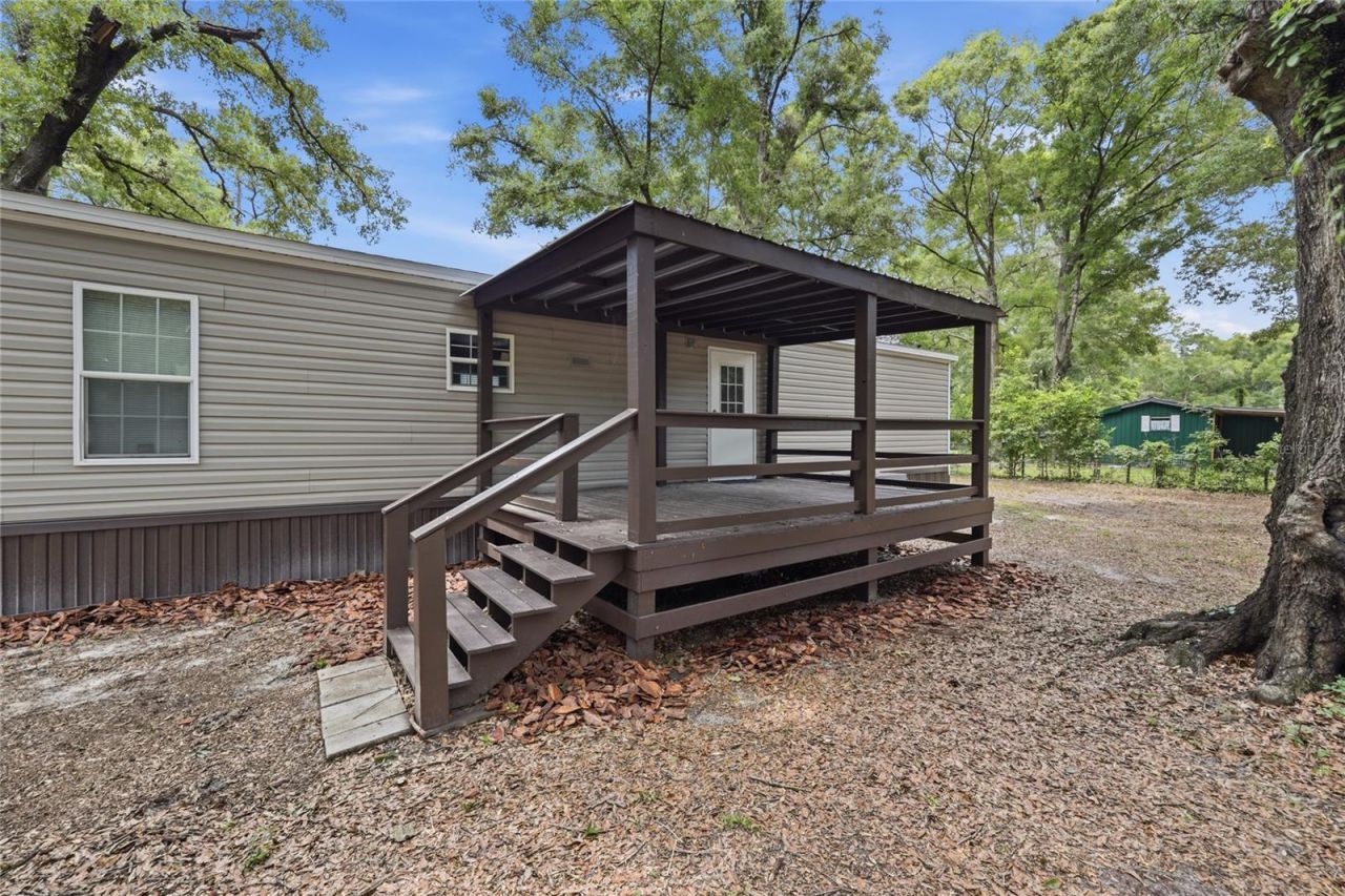 215 SW Alpine Place, High Springs, FL 32643 Photo