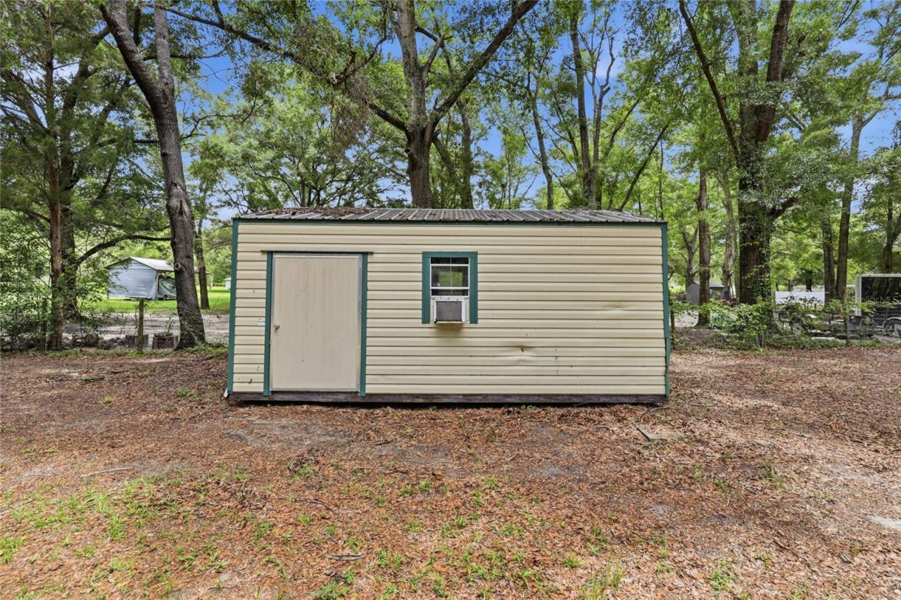 215 SW Alpine Place, High Springs, FL 32643 Photo