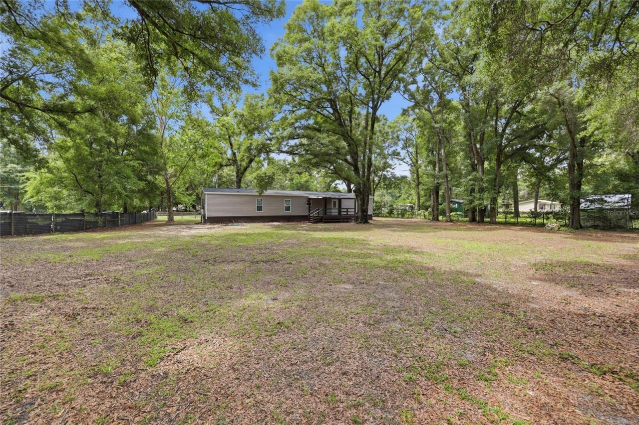 215 SW Alpine Place, High Springs, FL 32643 Photo