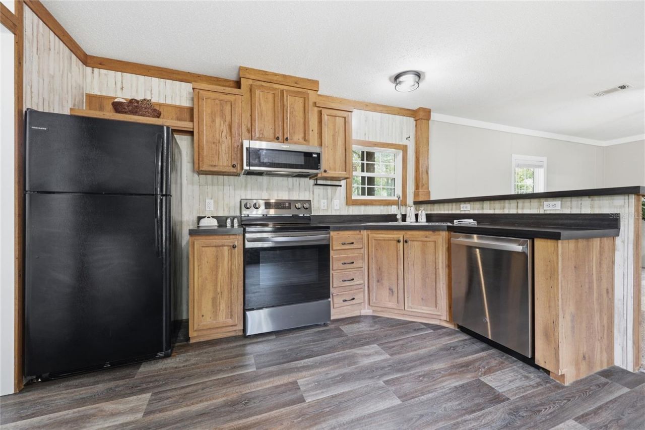 215 SW Alpine Place, High Springs, FL 32643 Photo
