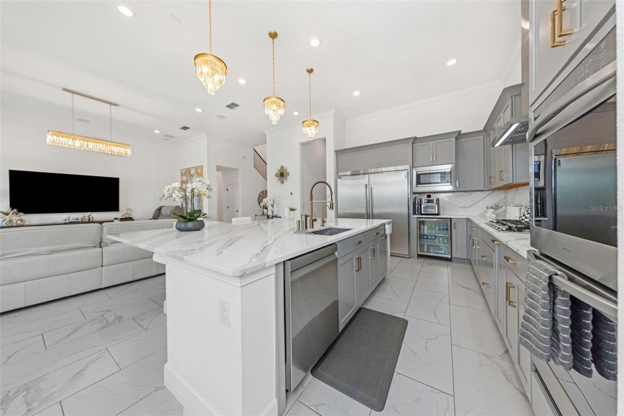 1016 Signet Drive, Apollo Beach, FL 33572 Photo