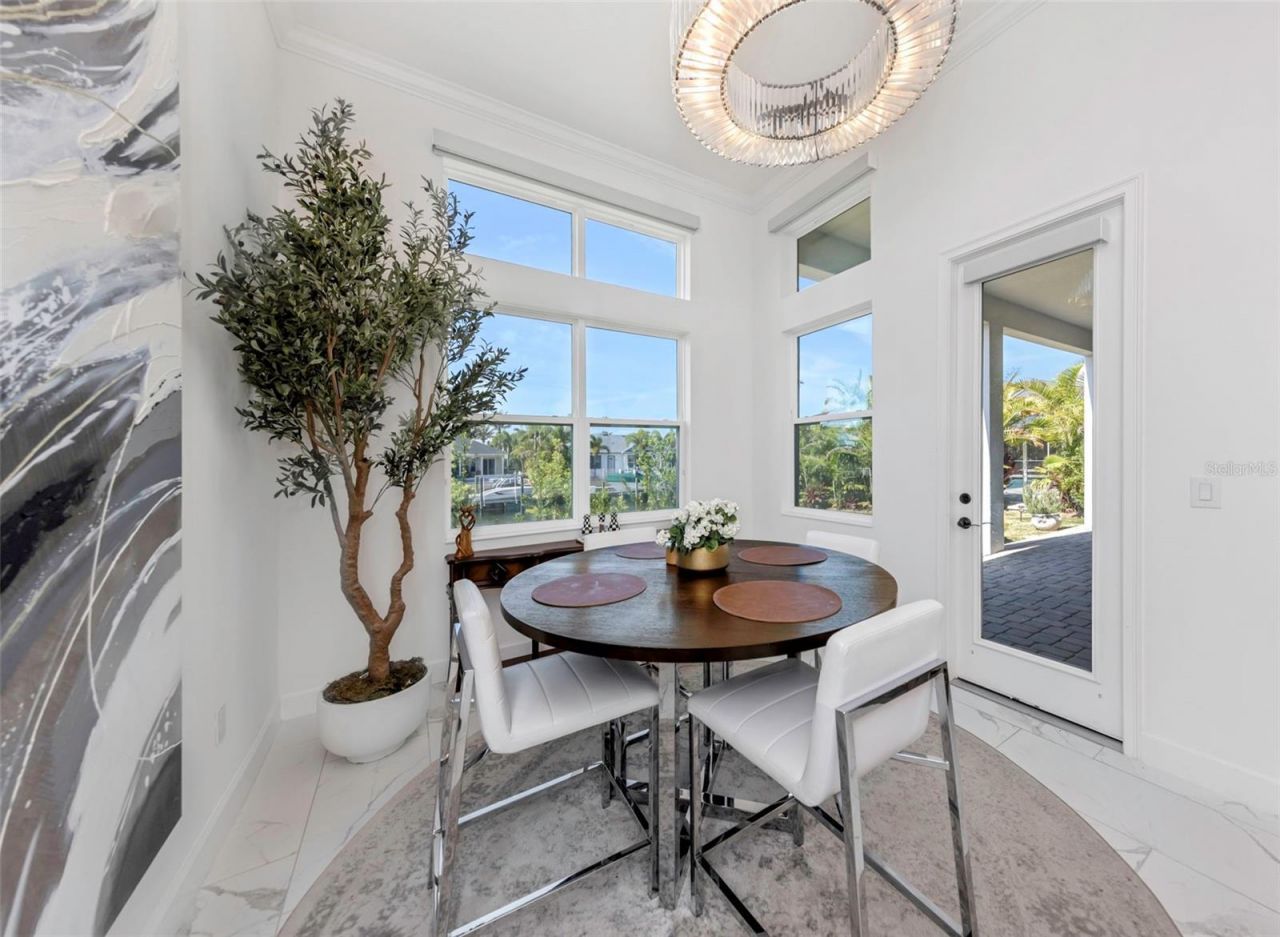 1016 Signet Drive, Apollo Beach, FL 33572 Photo