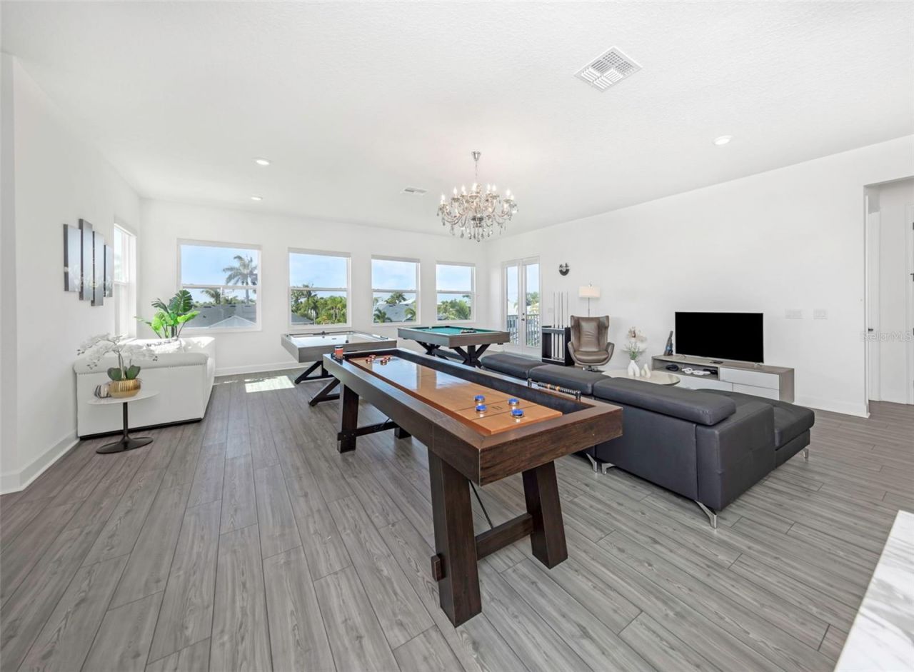 1016 Signet Drive, Apollo Beach, FL 33572 Photo