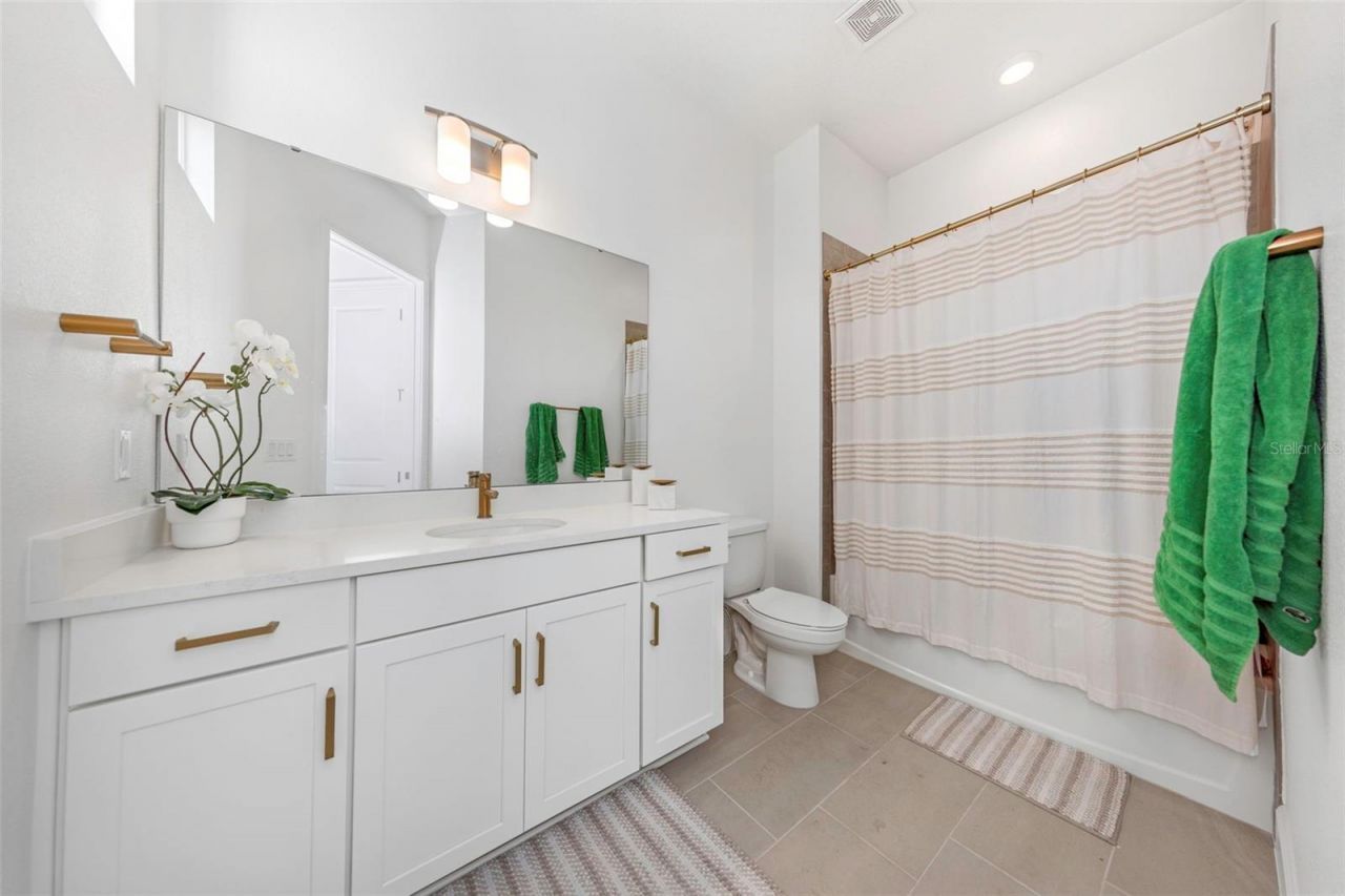1016 Signet Drive, Apollo Beach, FL 33572 Photo