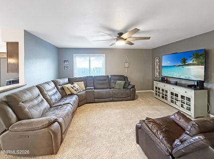 7160 Lindsey Lane, Sparks, NV 89436 Photo