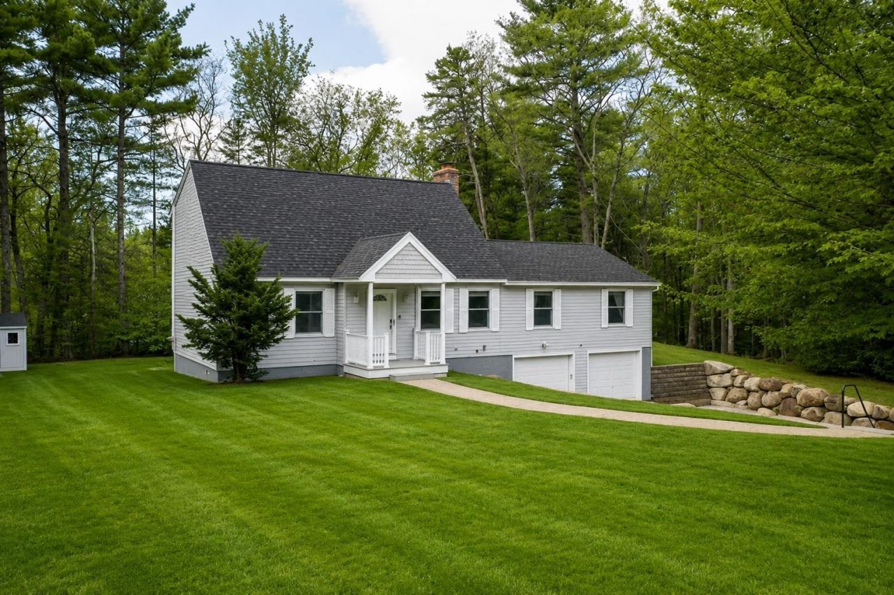 64 Carol Ann Way, Conway, NH 03860 Main Photo