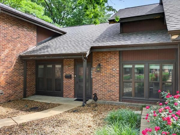 1090 Humber Circle , St Louis, MO 63129