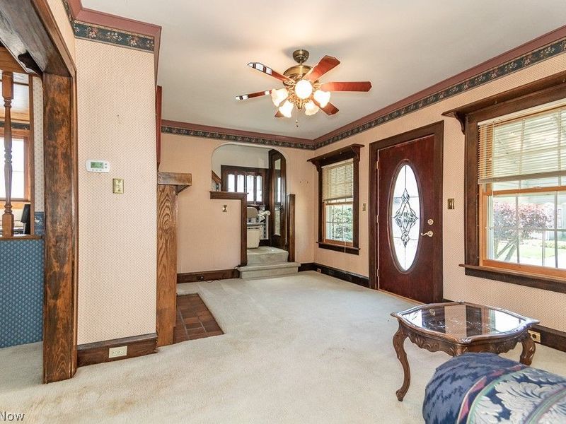 17709 Crestland Road, Cleveland, OH 44119 Photo 17